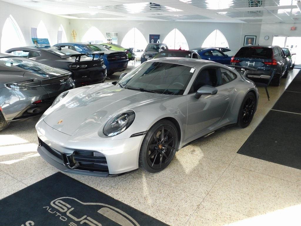 Porsche 911 Carrera Coupe 2025