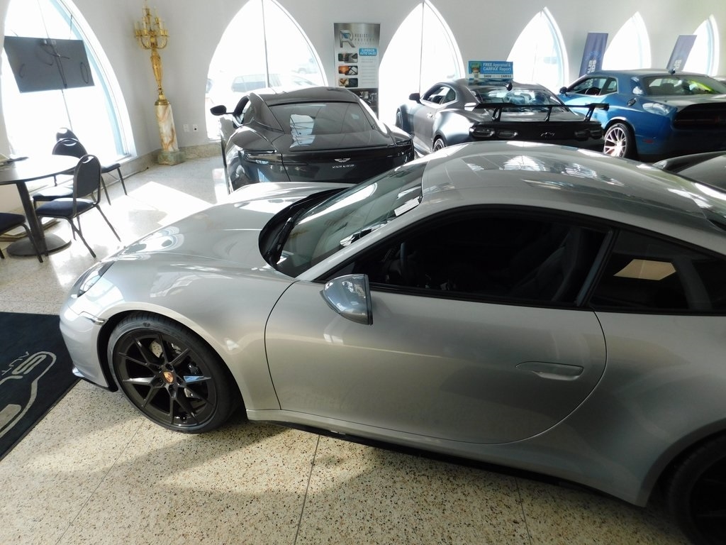 Porsche 911 Carrera Coupe 2025