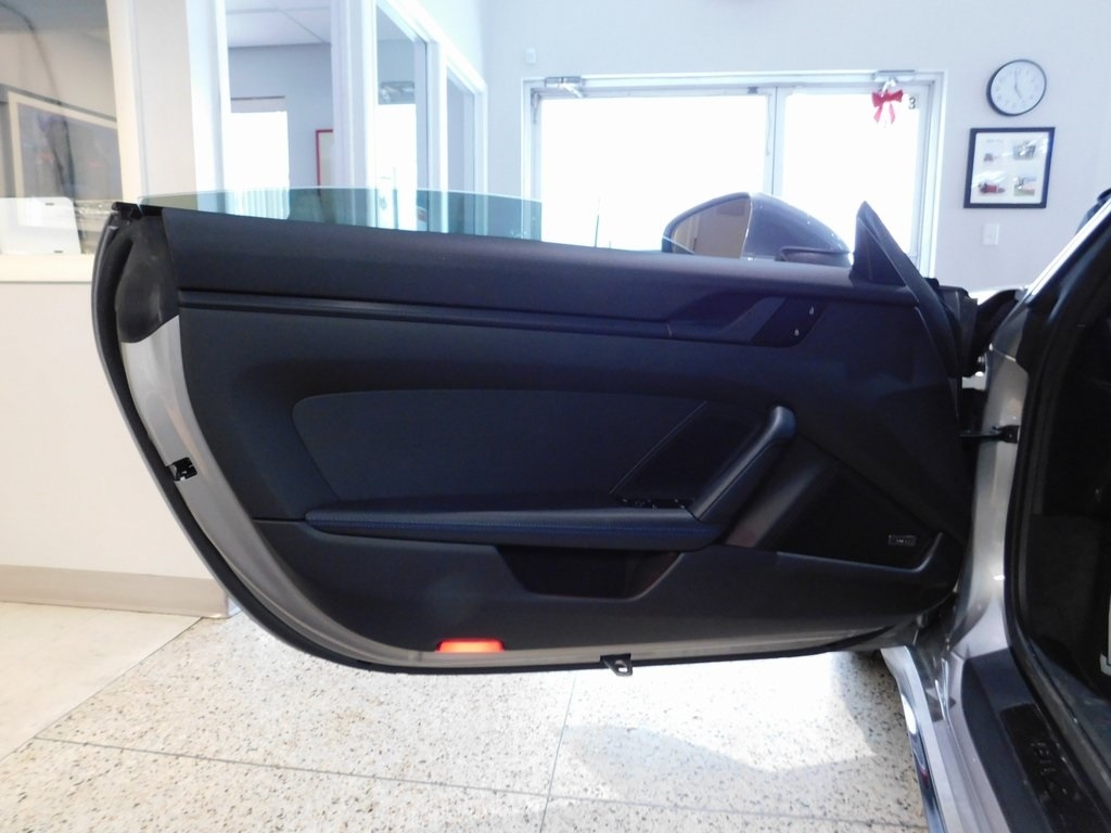 Porsche 911 Carrera Coupe 2025