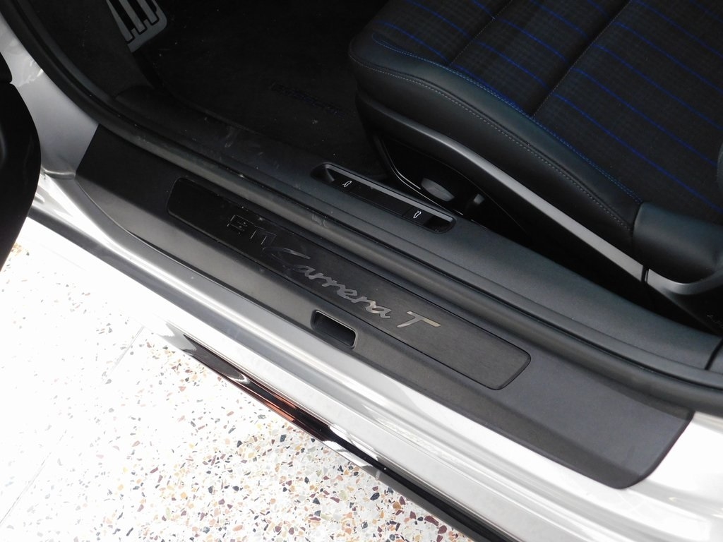 Porsche 911 Carrera Coupe 2025