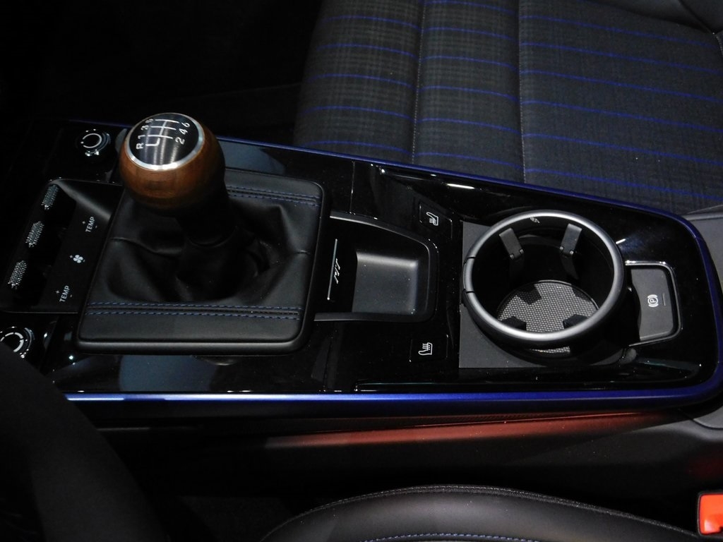 Porsche 911 Carrera Coupe 2025