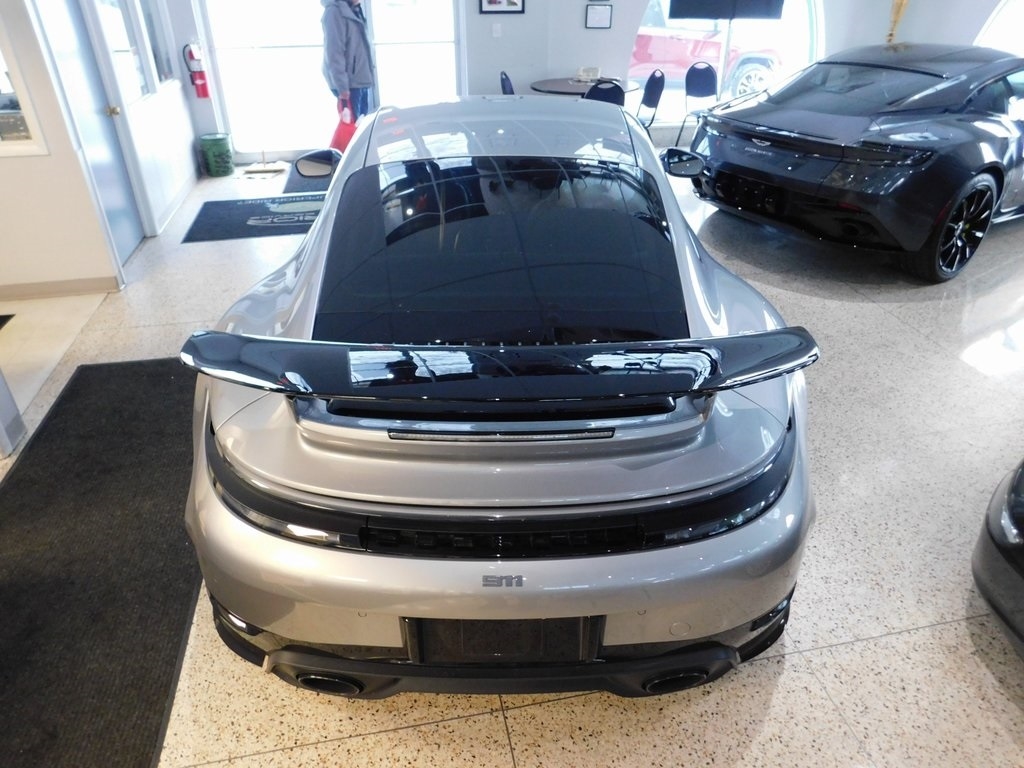 Porsche 911 Carrera Coupe 2025