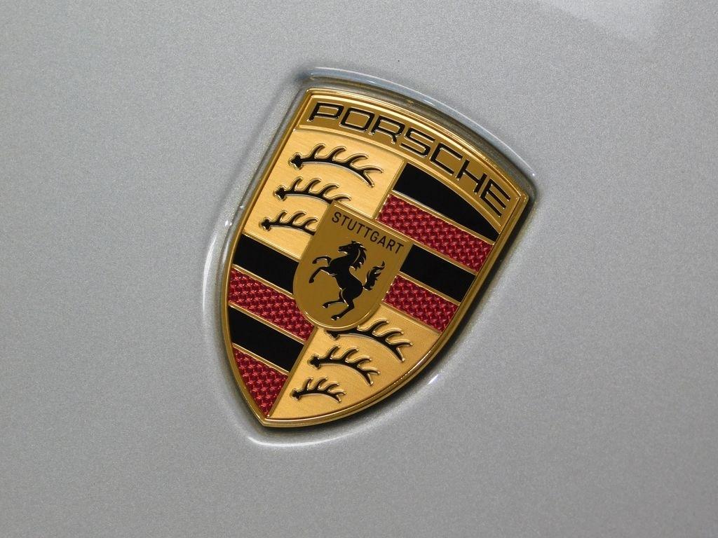 Porsche 911 Carrera Coupe 2025