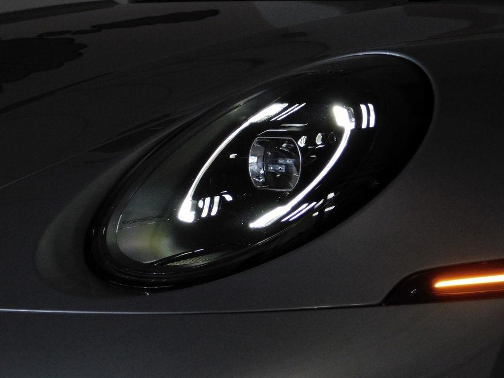 Porsche 911 Carrera Coupe 2025