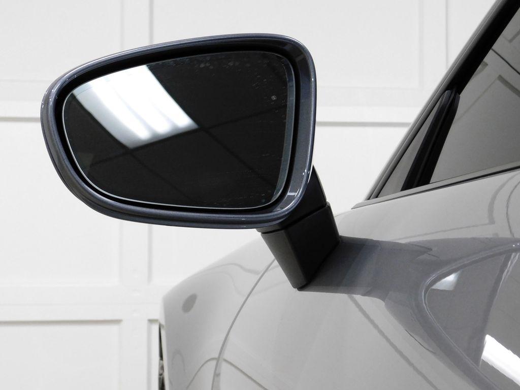 Porsche 911 Carrera Coupe 2025