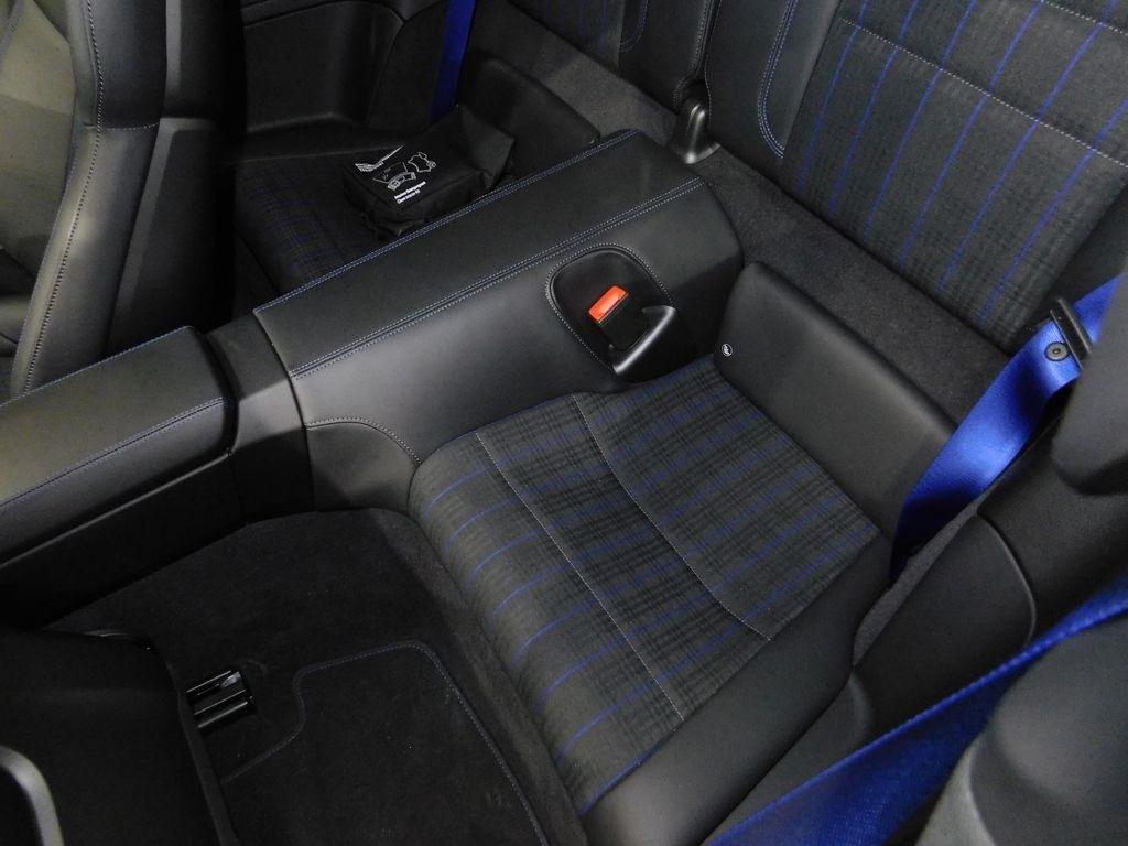 Porsche 911 Carrera Coupe 2025