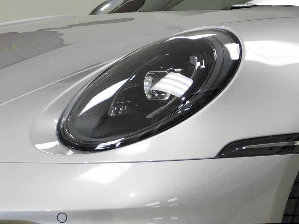 Porsche 911 Carrera Coupe 2025