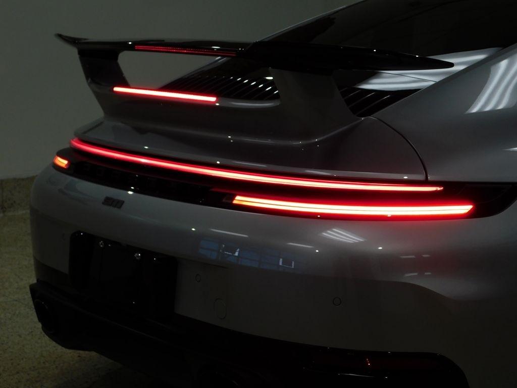 Porsche 911 Carrera Coupe 2025