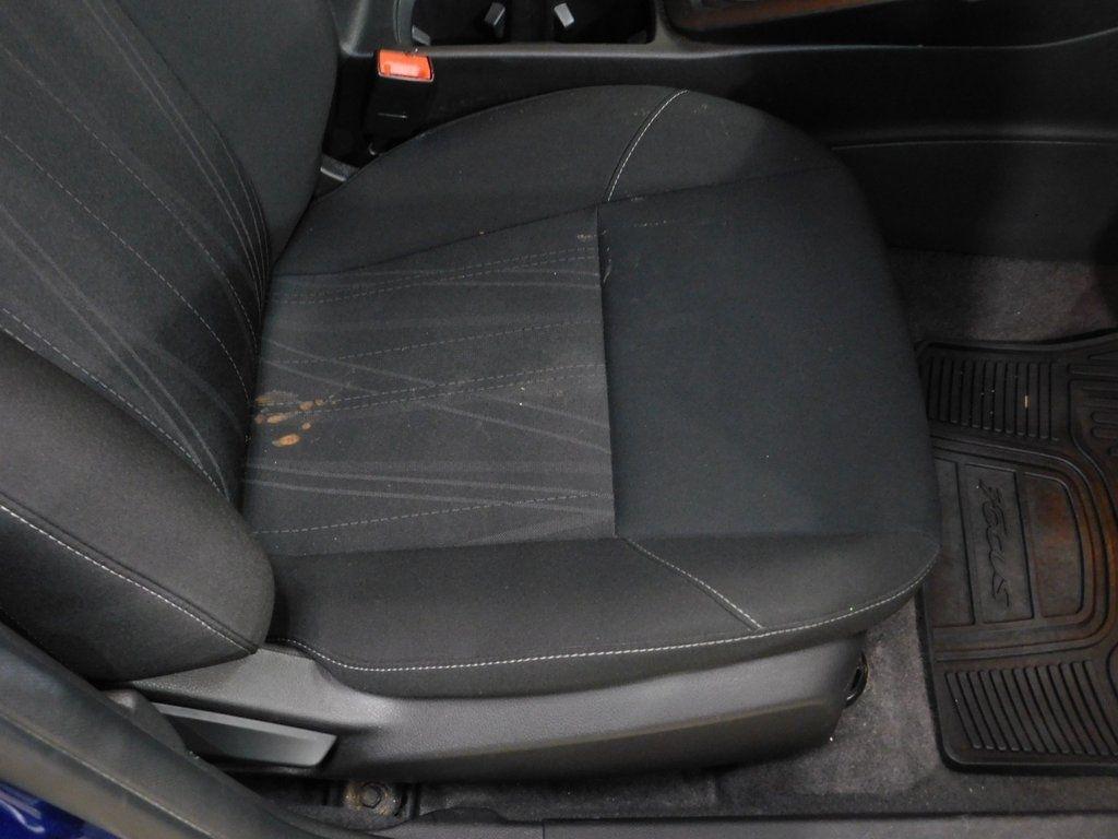 Ford Focus SE Sedan 2018