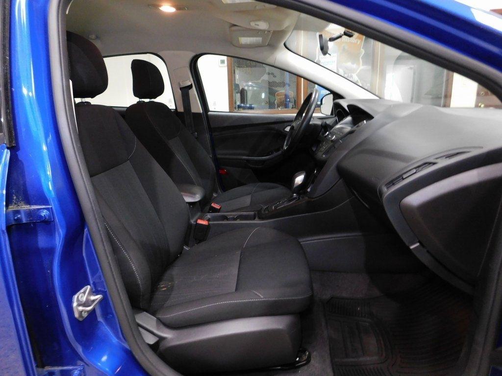 Ford Focus SE Sedan 2018