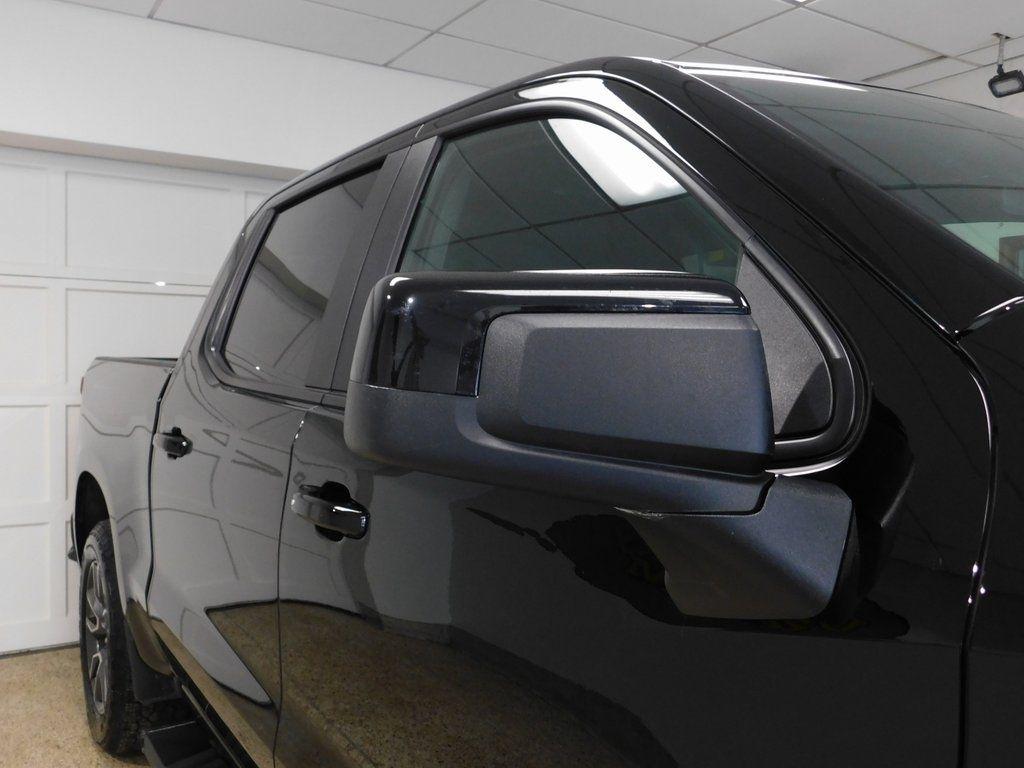 Chevrolet Silverado 1500 RST Crew Cab 4WD 2024