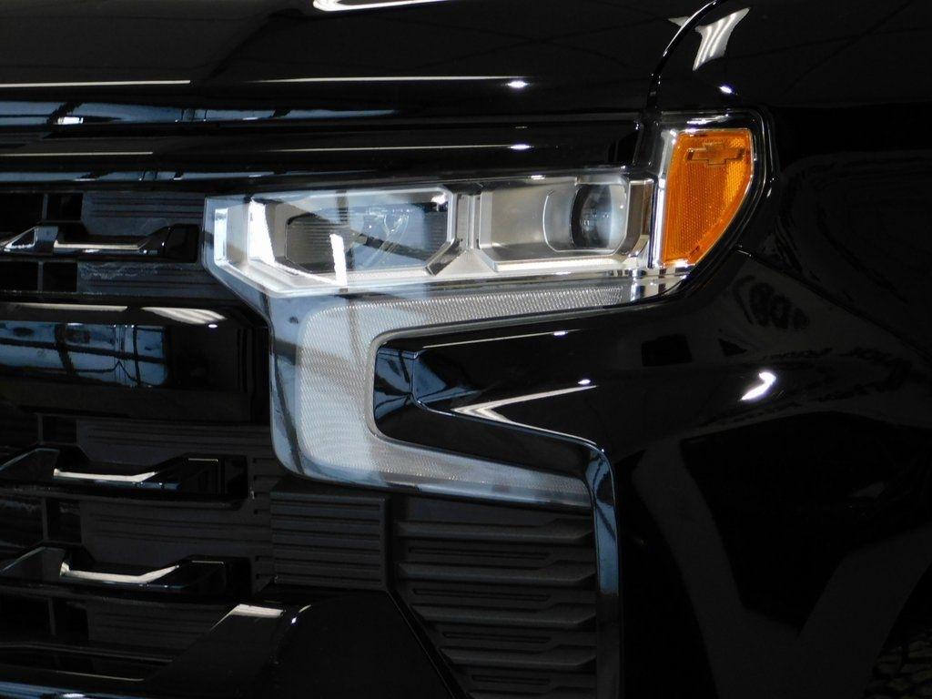 Chevrolet Silverado 1500 RST Crew Cab 4WD 2024