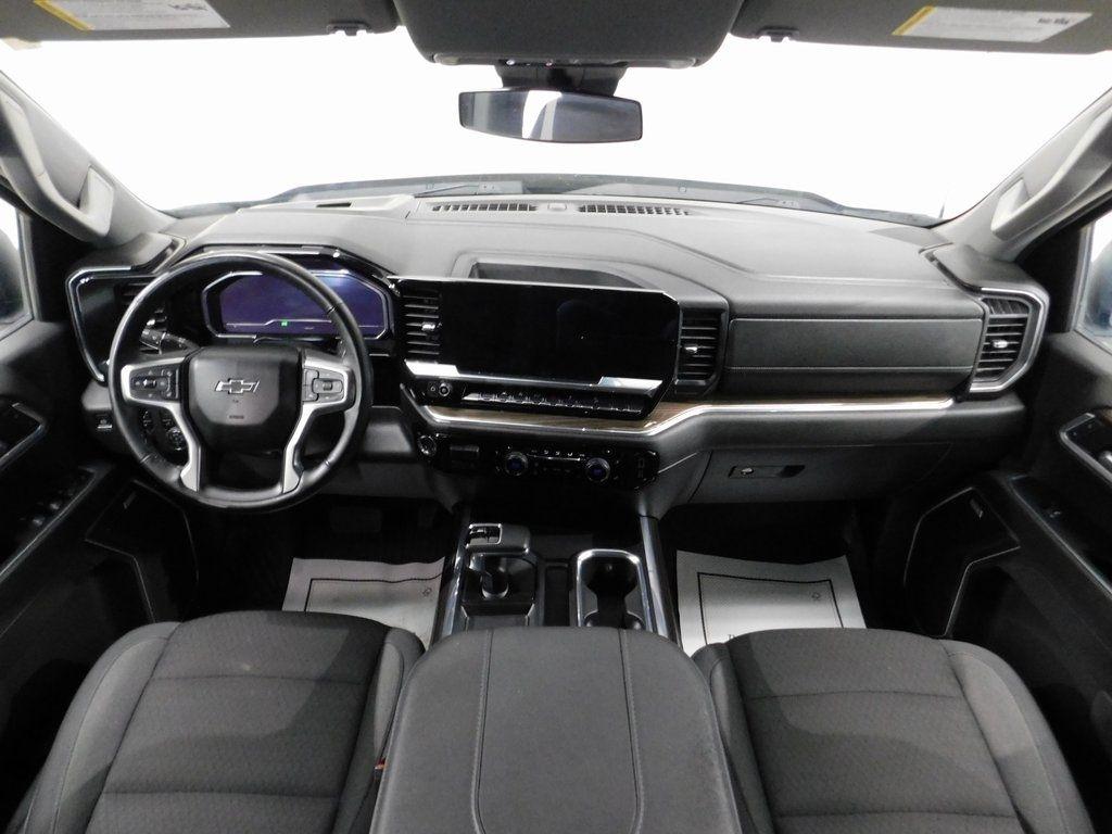 Chevrolet Silverado 1500 RST Crew Cab 4WD 2024