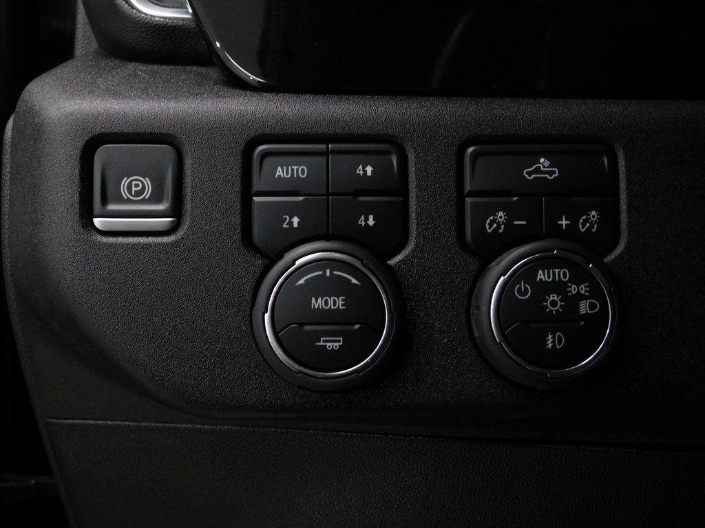 Chevrolet Silverado 1500 RST Crew Cab 4WD 2024