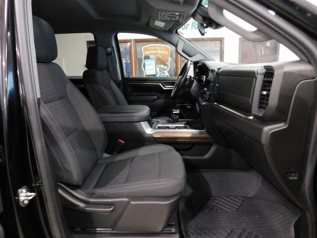 Chevrolet Silverado 1500 RST Crew Cab 4WD 2024