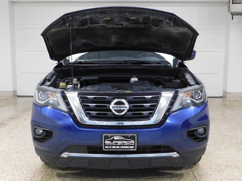 Nissan Pathfinder SV 4WD 2018
