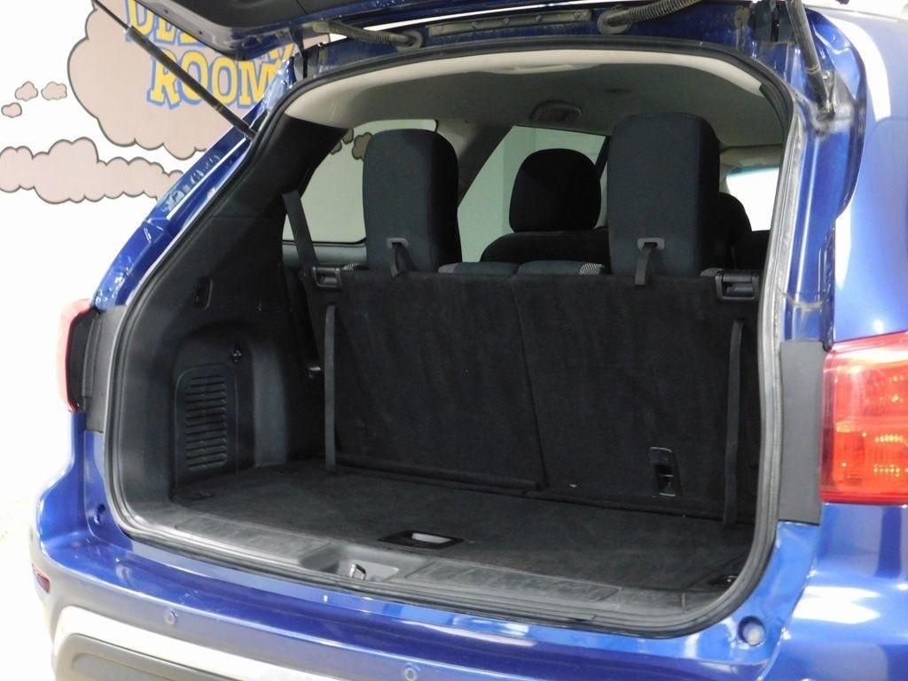 Nissan Pathfinder SV 4WD 2018