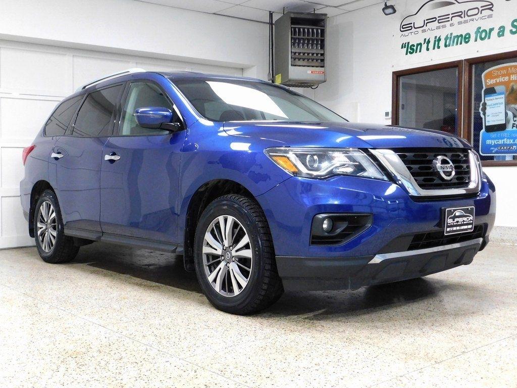 Nissan Pathfinder SV 4WD 2018