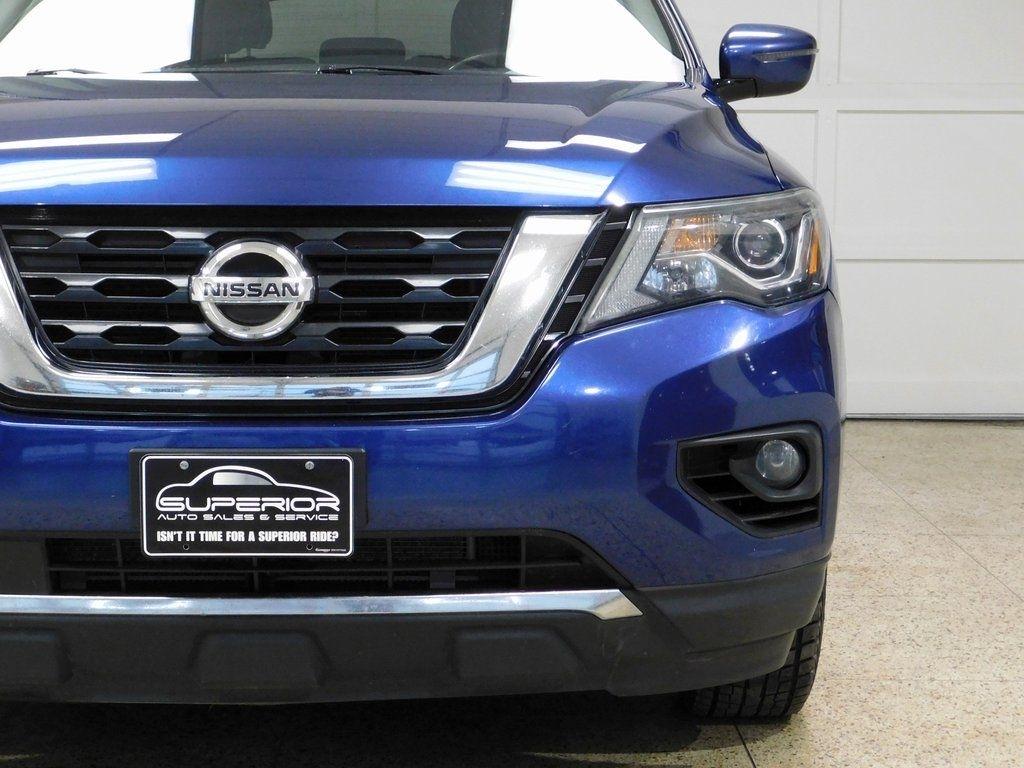 Nissan Pathfinder SV 4WD 2018