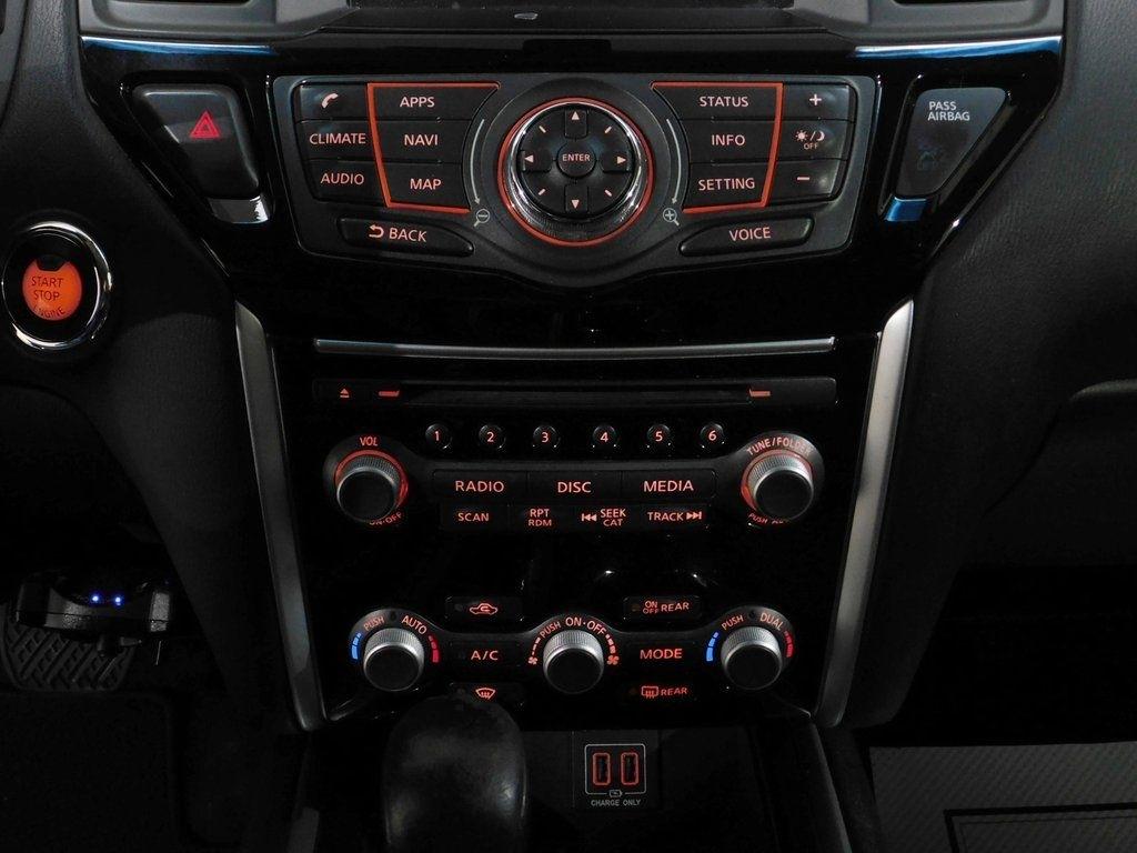 Nissan Pathfinder SV 4WD 2018