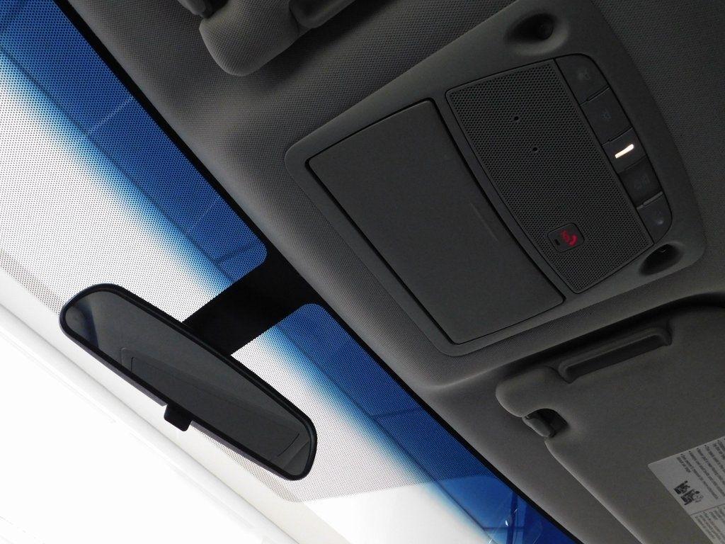 Nissan Pathfinder SV 4WD 2018