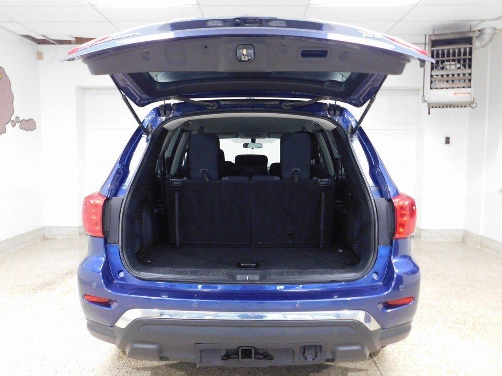 Nissan Pathfinder SV 4WD 2018