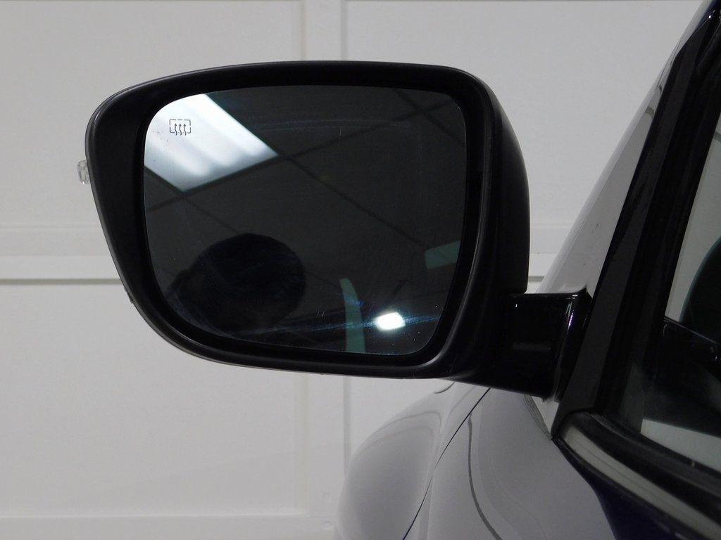 Nissan Pathfinder SV 4WD 2018