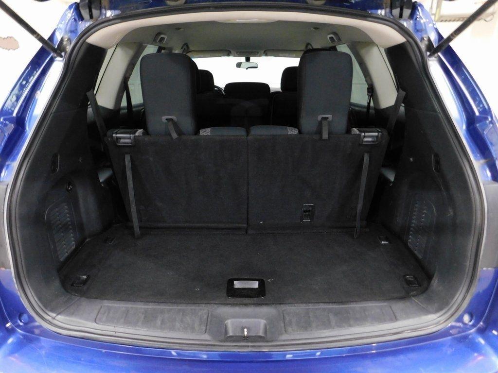 Nissan Pathfinder SV 4WD 2018