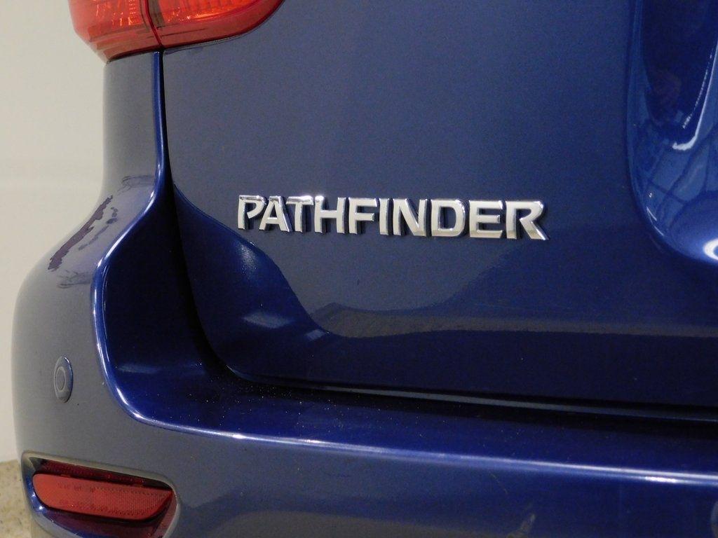 Nissan Pathfinder SV 4WD 2018