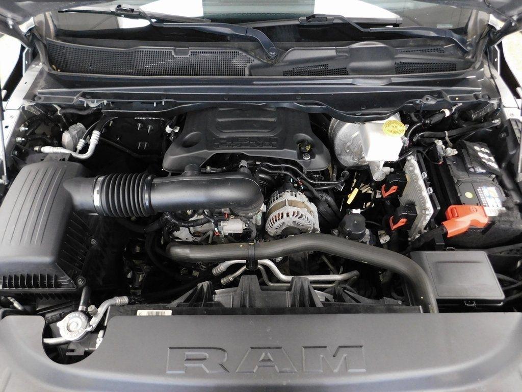 RAM 1500 Laramie Crew Cab SWB 4WD 2020