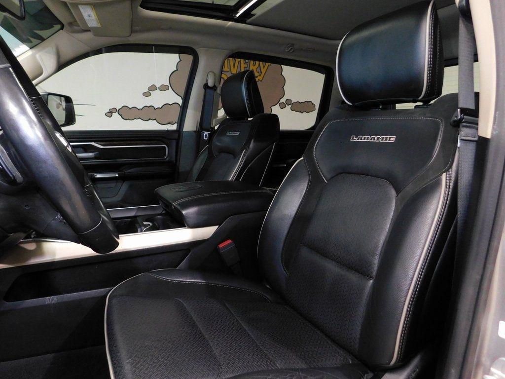 RAM 1500 Laramie Crew Cab SWB 4WD 2020