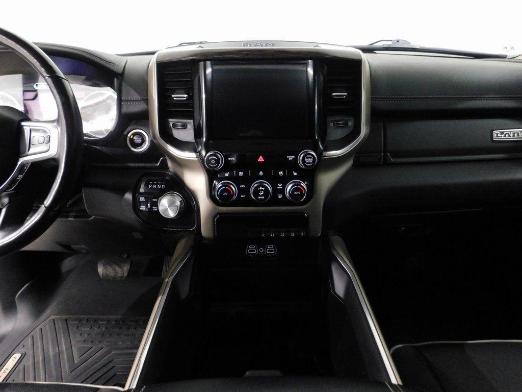 RAM 1500 Laramie Crew Cab SWB 4WD 2020