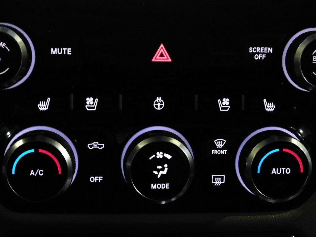 RAM 1500 Laramie Crew Cab SWB 4WD 2020