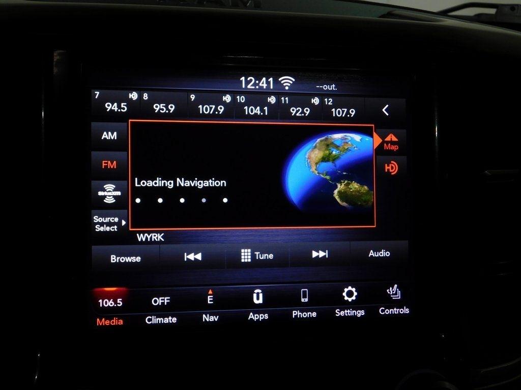 RAM 1500 Laramie Crew Cab SWB 4WD 2020