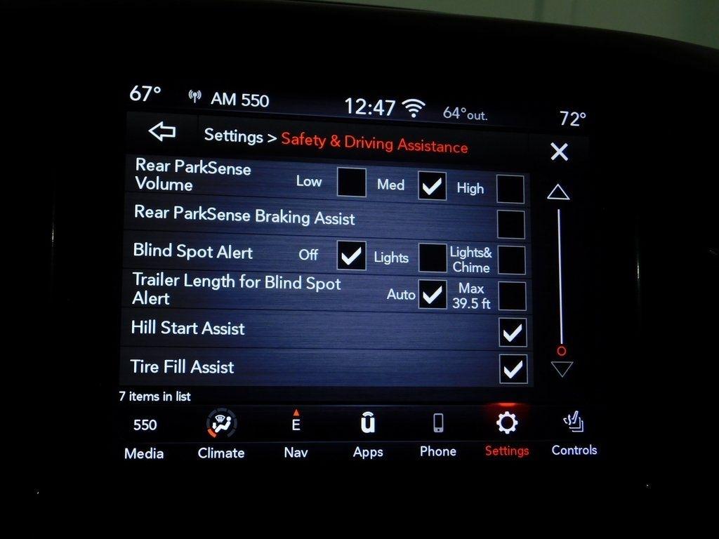 RAM 1500 Laramie Crew Cab SWB 4WD 2020