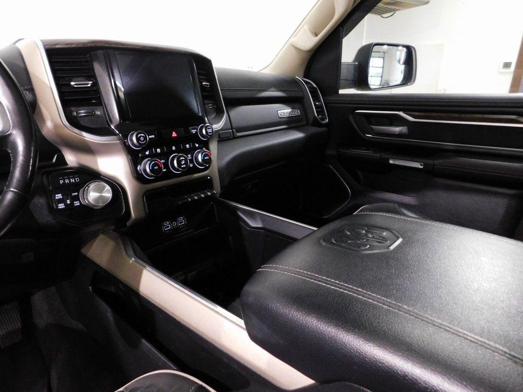 RAM 1500 Laramie Crew Cab SWB 4WD 2020