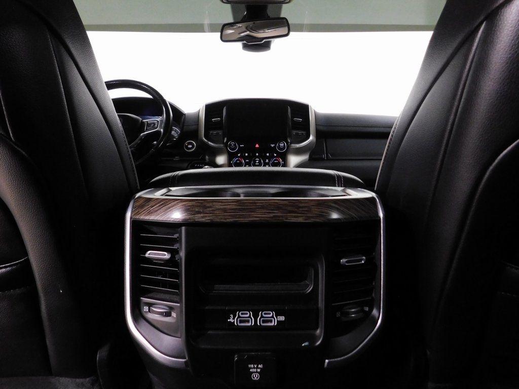 RAM 1500 Laramie Crew Cab SWB 4WD 2020