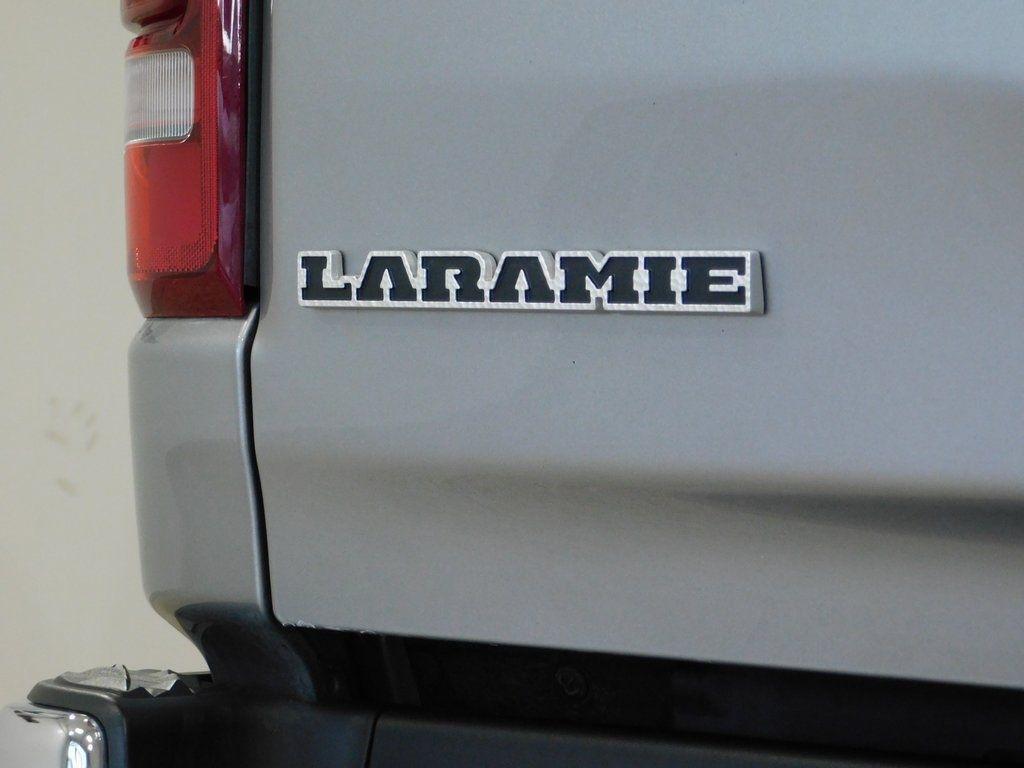 RAM 1500 Laramie Crew Cab SWB 4WD 2020