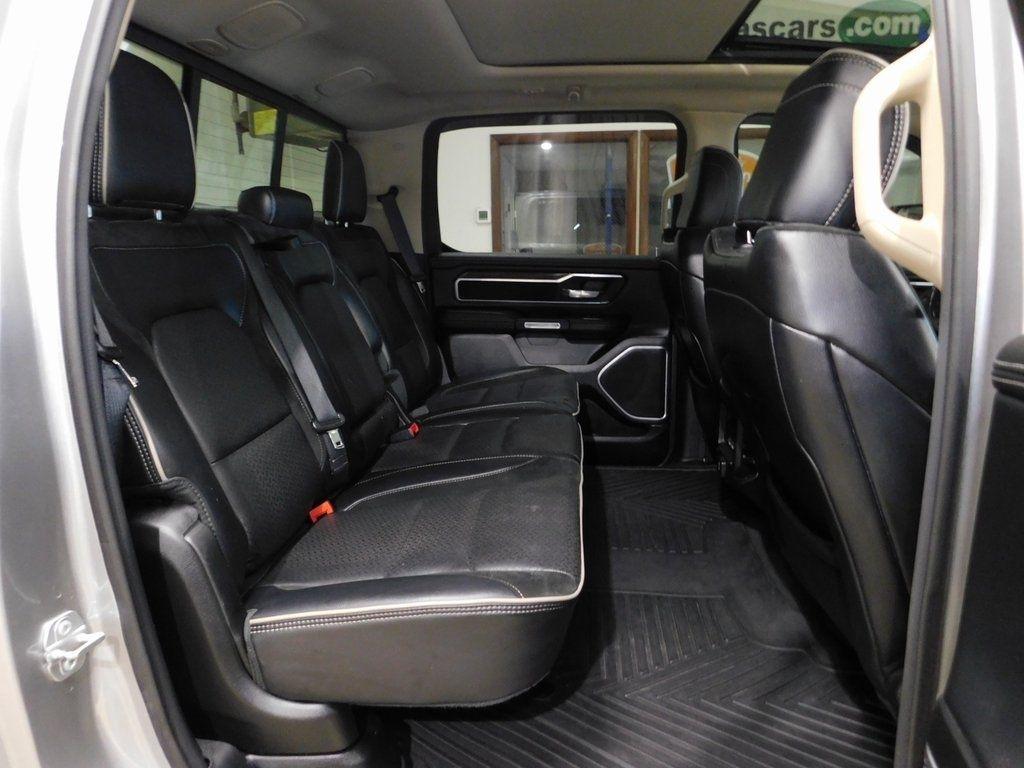 RAM 1500 Laramie Crew Cab SWB 4WD 2020