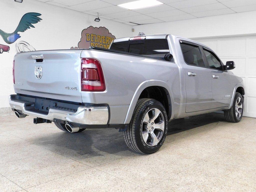 RAM 1500 Laramie Crew Cab SWB 4WD 2020