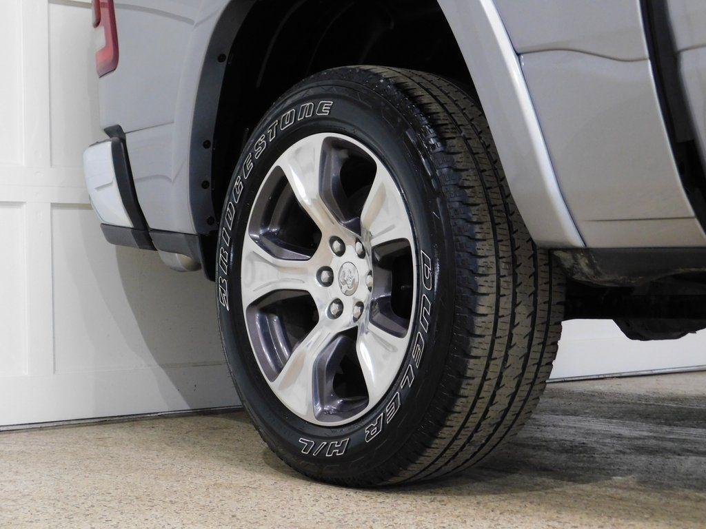 RAM 1500 Laramie Crew Cab SWB 4WD 2020