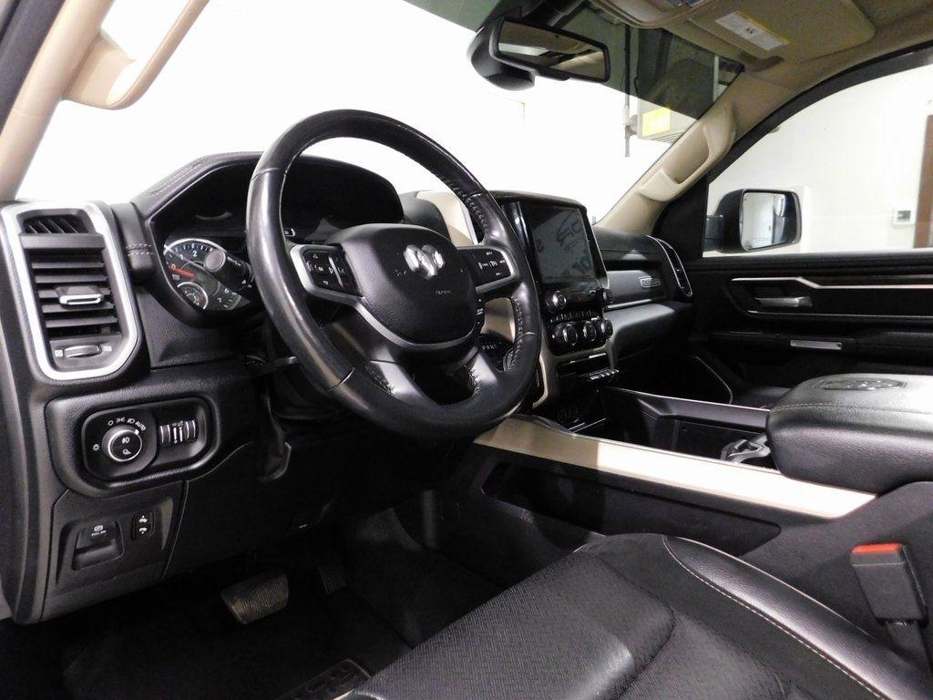 RAM 1500 Laramie Crew Cab SWB 4WD 2020