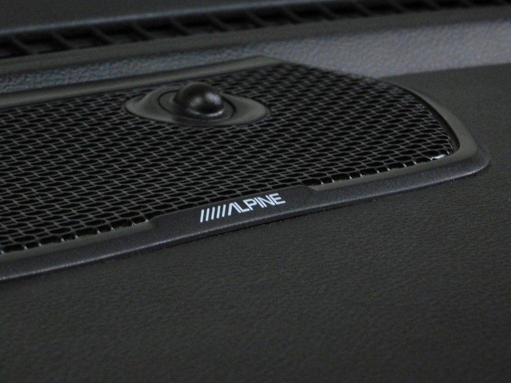 RAM 1500 Laramie Crew Cab SWB 4WD 2020