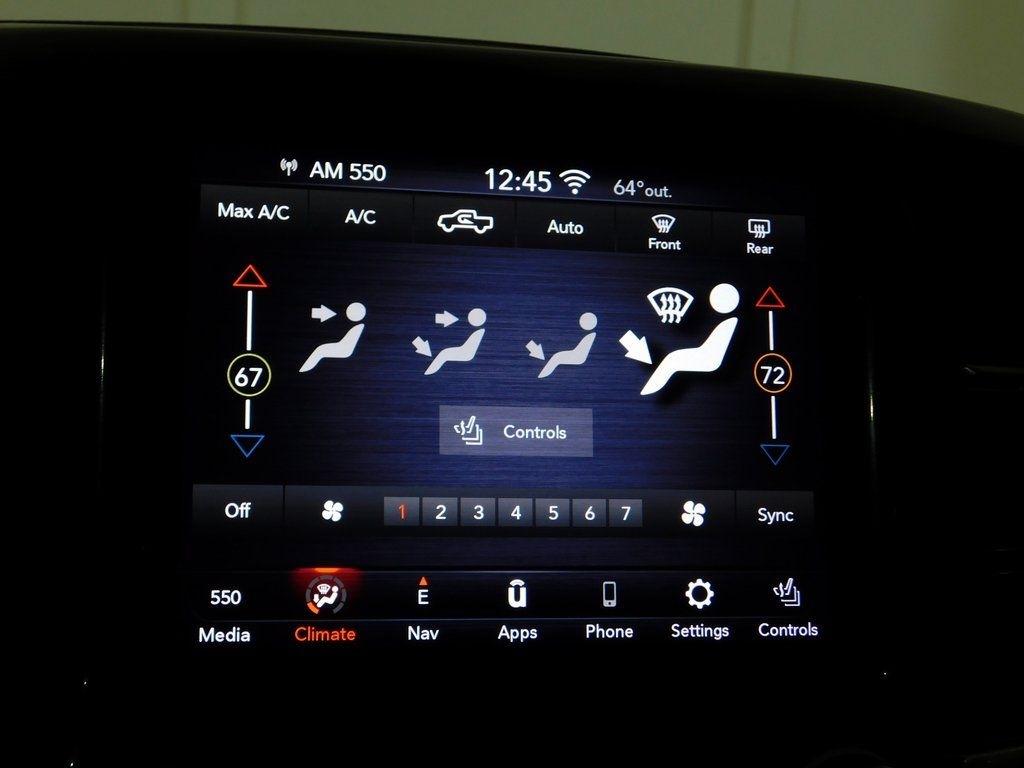 RAM 1500 Laramie Crew Cab SWB 4WD 2020