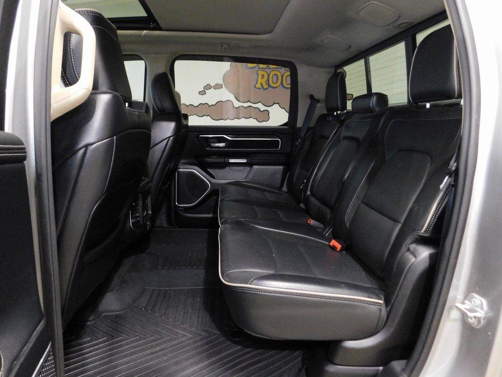 RAM 1500 Laramie Crew Cab SWB 4WD 2020