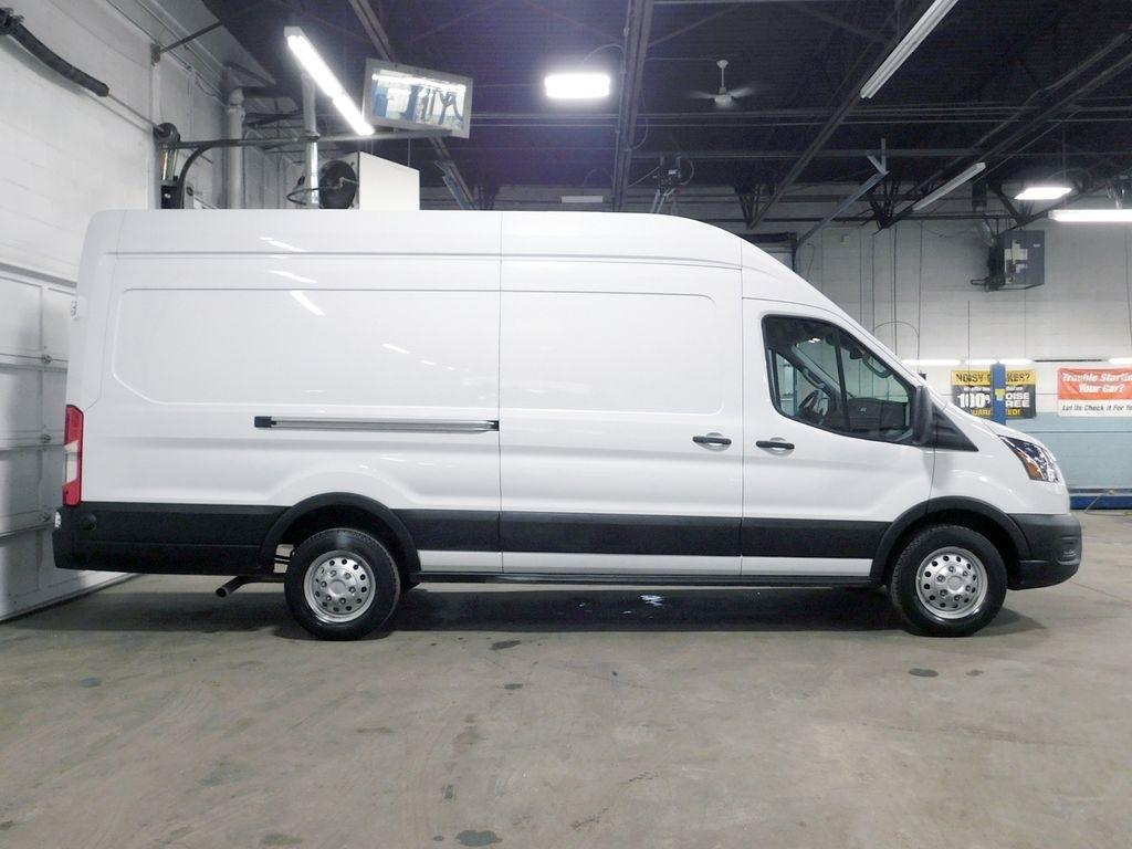 Ford Transit 250 Van High Roof w/Sliding Pass. 148-in. WB EL 2024