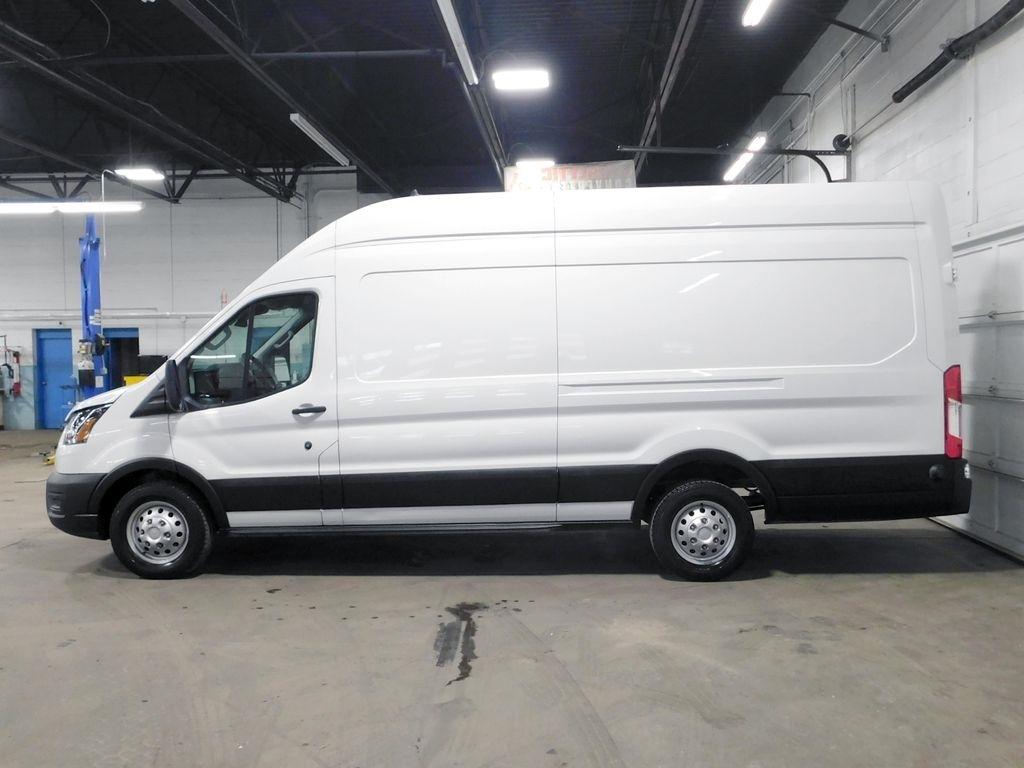 Ford Transit 250 Van High Roof w/Sliding Pass. 148-in. WB EL 2024