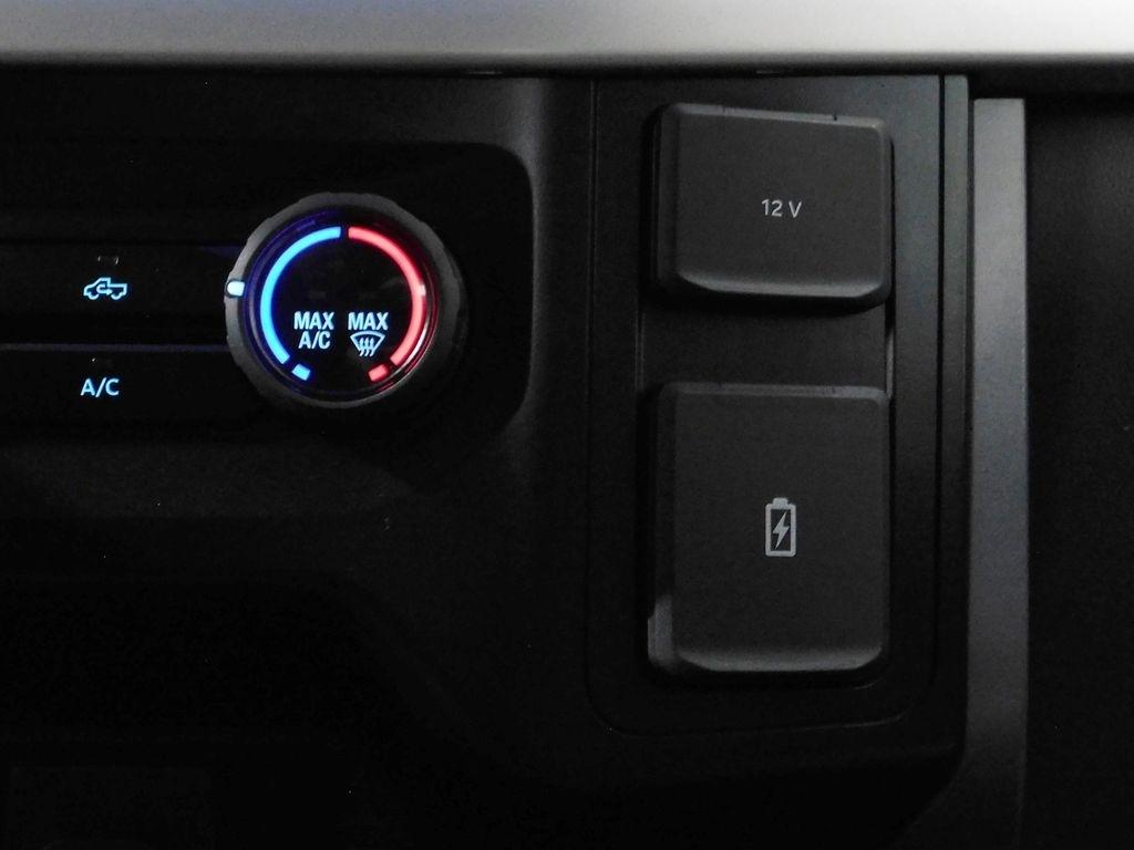 Ford F-150 XLT SuperCab 8-ft. Bed 4WD 2023