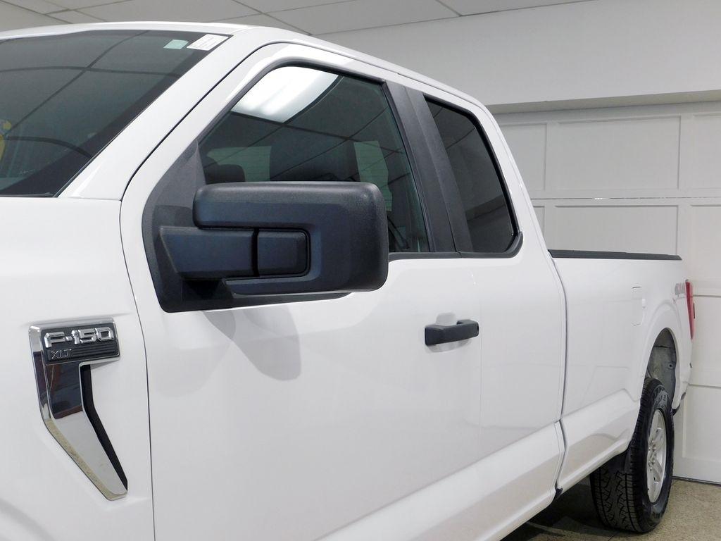Ford F-150 XLT SuperCab 8-ft. Bed 4WD 2023
