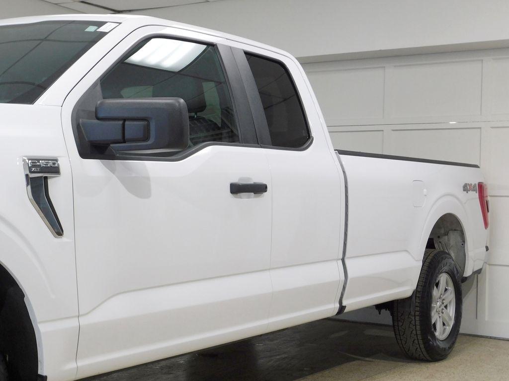 Ford F-150 XLT SuperCab 8-ft. Bed 4WD 2023